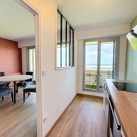 Apartment Face Et Acces Direct